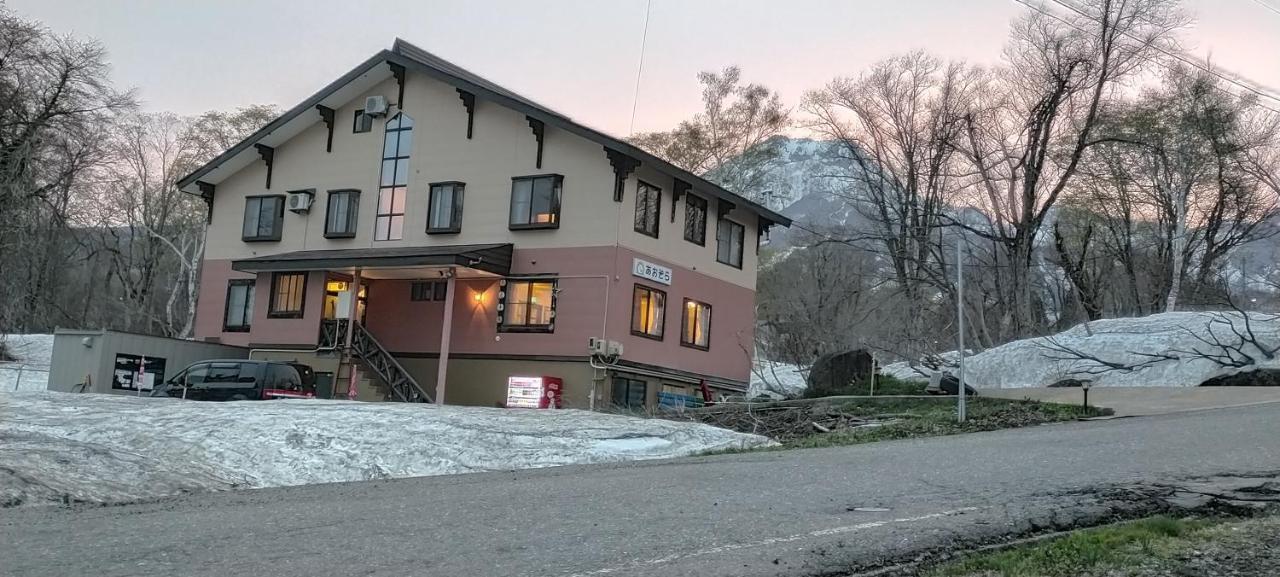 Guesthouse Aozora Blue Sky Мёко Экстерьер фото